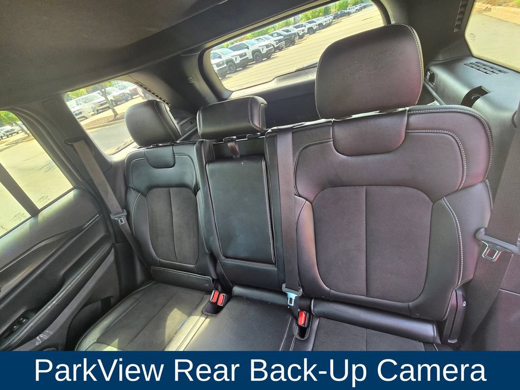 Used 2024 Jeep Grand Cherokee Altitude AWD/4WD image 12