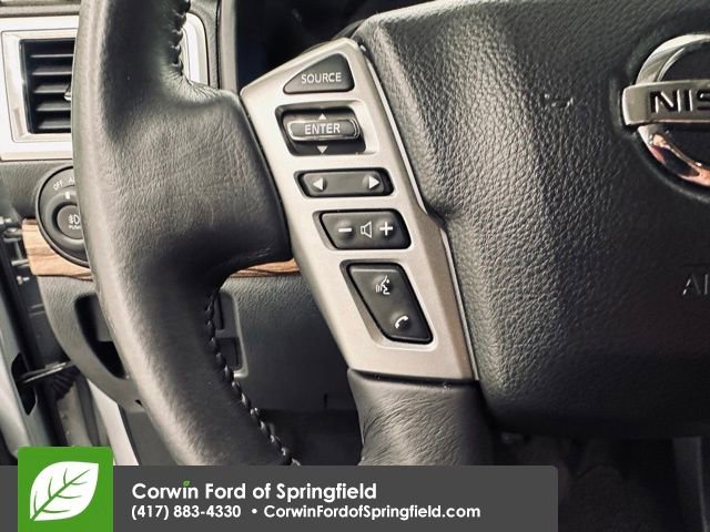Used 2020 Nissan Titan SL w/ Moonroof Package image 33
