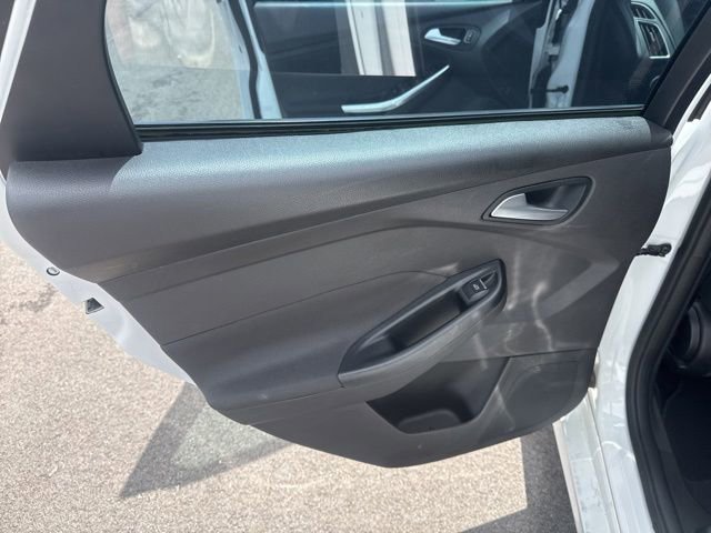 Used 2016 Ford Focus ST FWD image 20