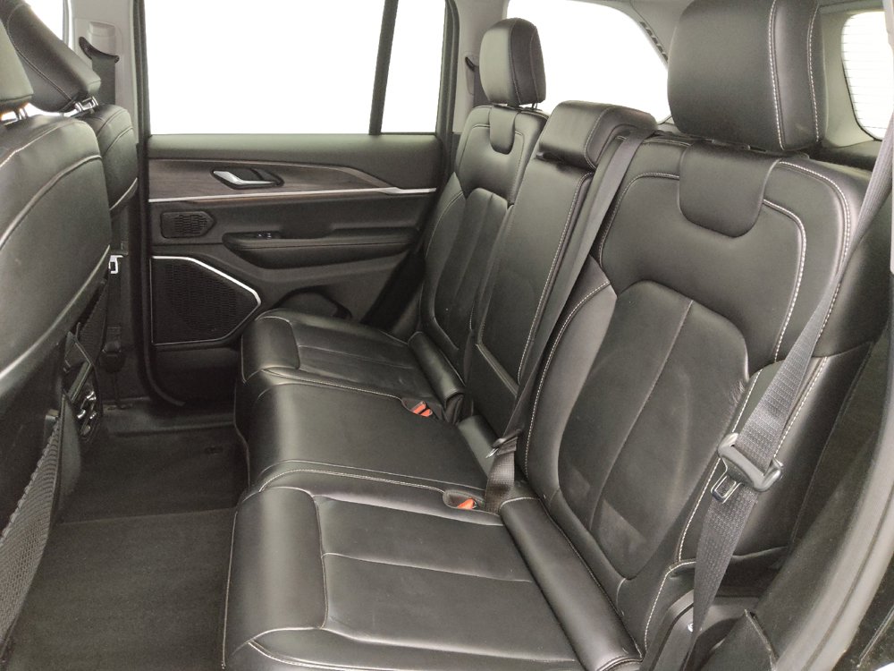 Used 2022 Jeep Grand Cherokee Limited RWD image 18