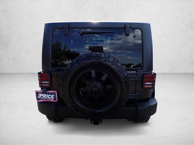 Used 2012 Jeep Wrangler Sahara AWD/4WD video 3