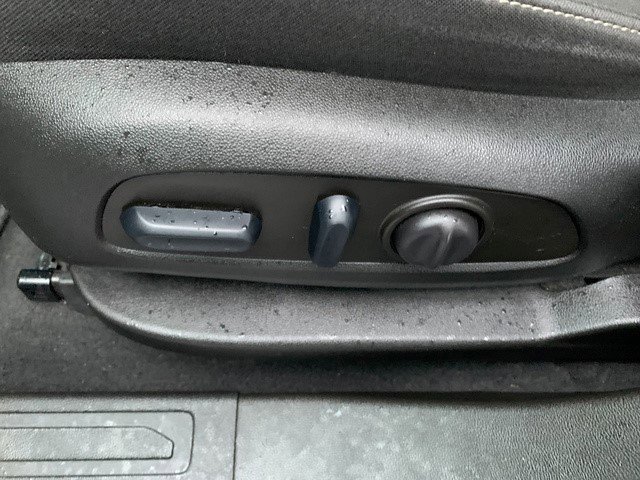 Certified 2023 GMC Acadia SLE w/ Driver Convenience Package image 15