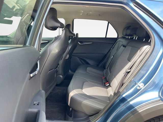 Used 2024 Kia Niro EX FWD image 13