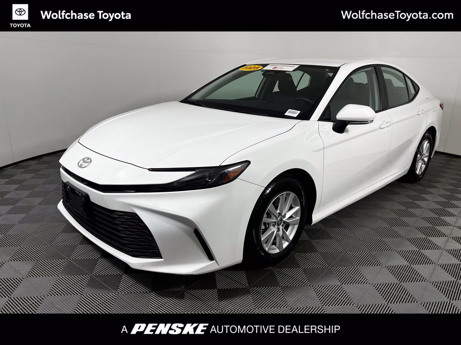 Certified 2025 Toyota Camry LE FWD image 1