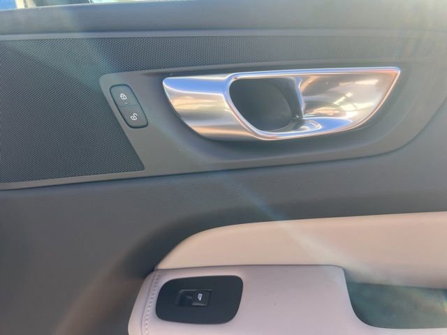New 2026 Volvo XC60 B5 Plus w/ Protection Package Premier image 27
