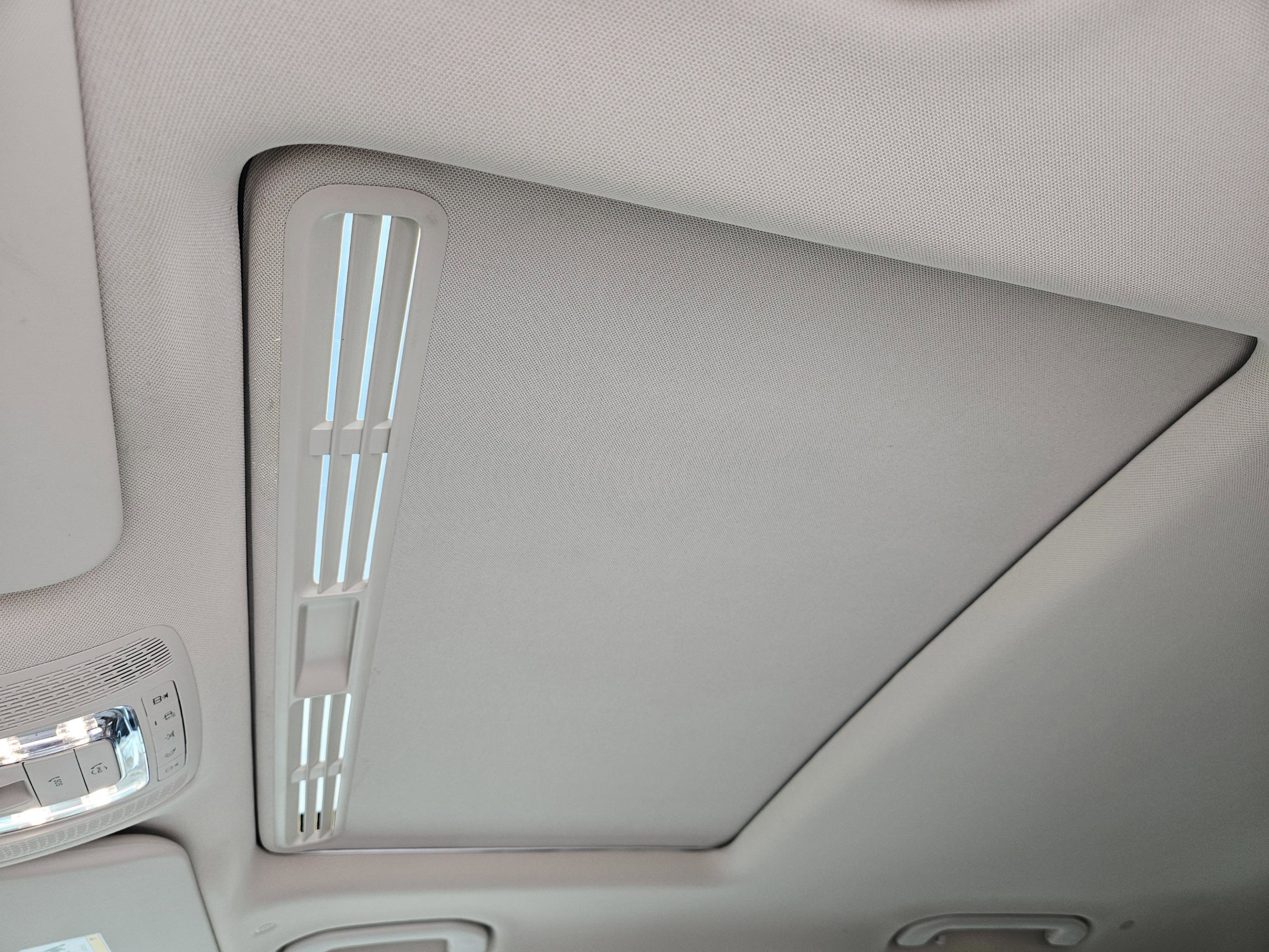 Used 2021 Mercedes-Benz GLE 350 4MATIC image 12