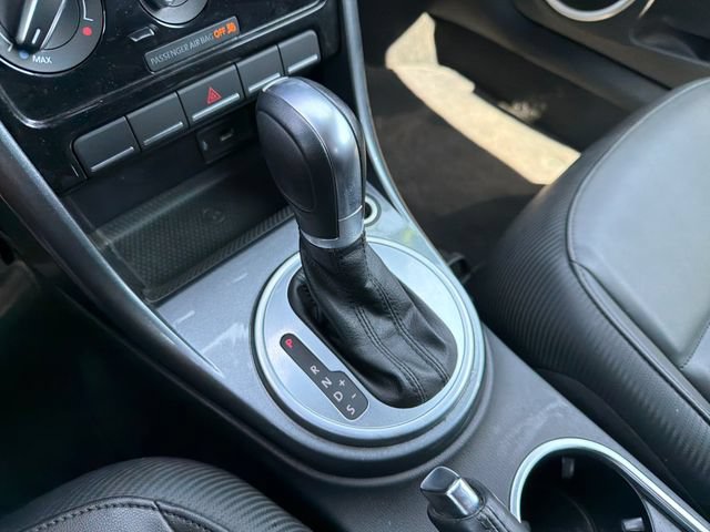 Used 2017 Volkswagen Beetle 1.8T S FWD image 14