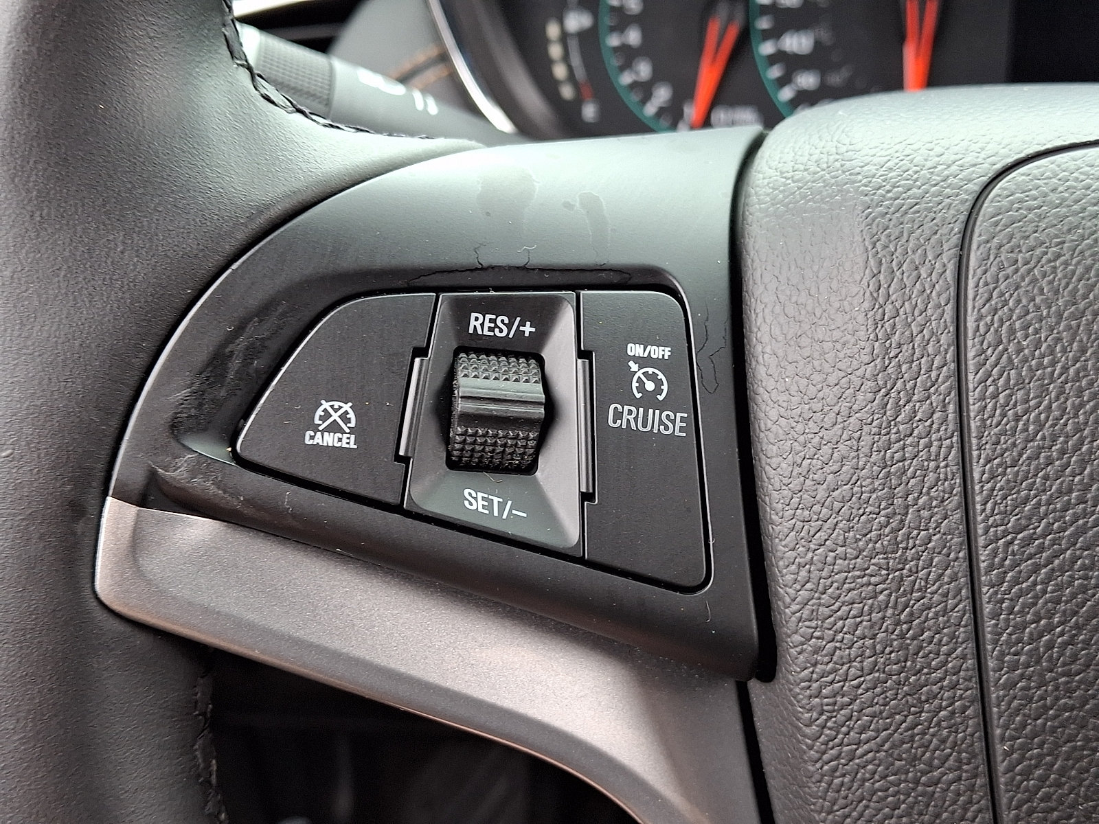 Used 2019 Chevrolet Trax LT w/ LT Convenience Package AWD/4WD image 27