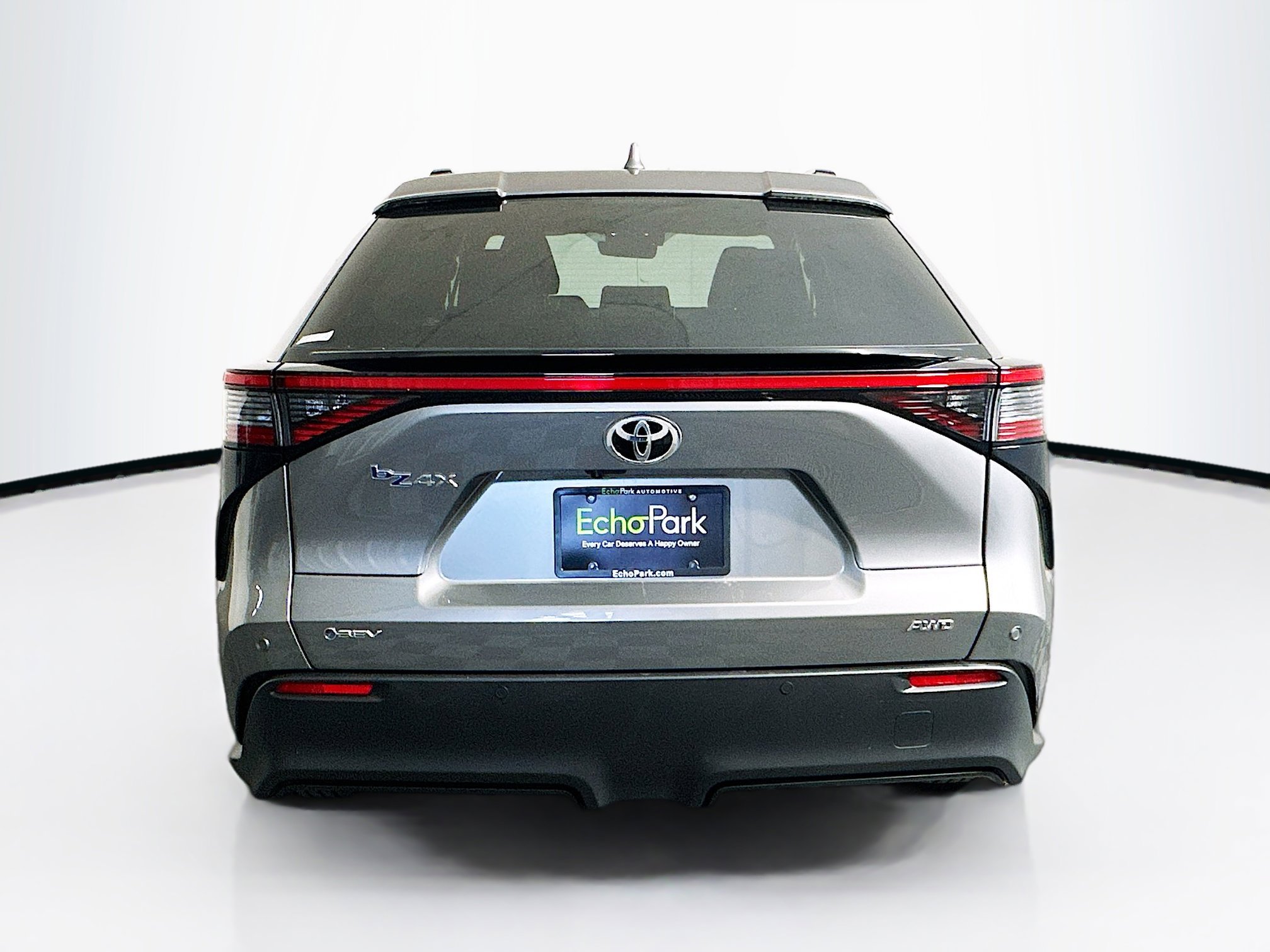Used 2024 Toyota bZ4X XLE w/ Weather Package AWD/4WD image 7
