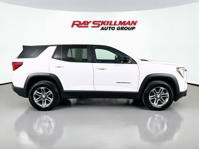 Used 2025 GMC Terrain Elevation image 8