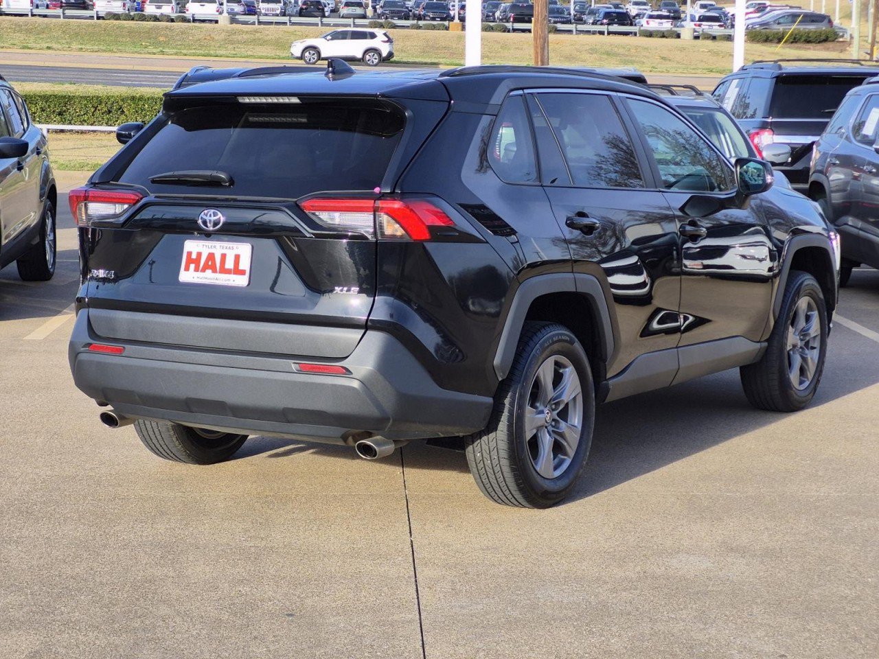 Used 2024 Toyota RAV4 XLE image 6