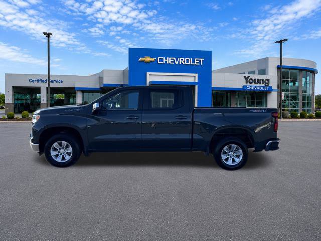 Used 2025 Chevrolet Silverado 1500 LT AWD/4WD image 4