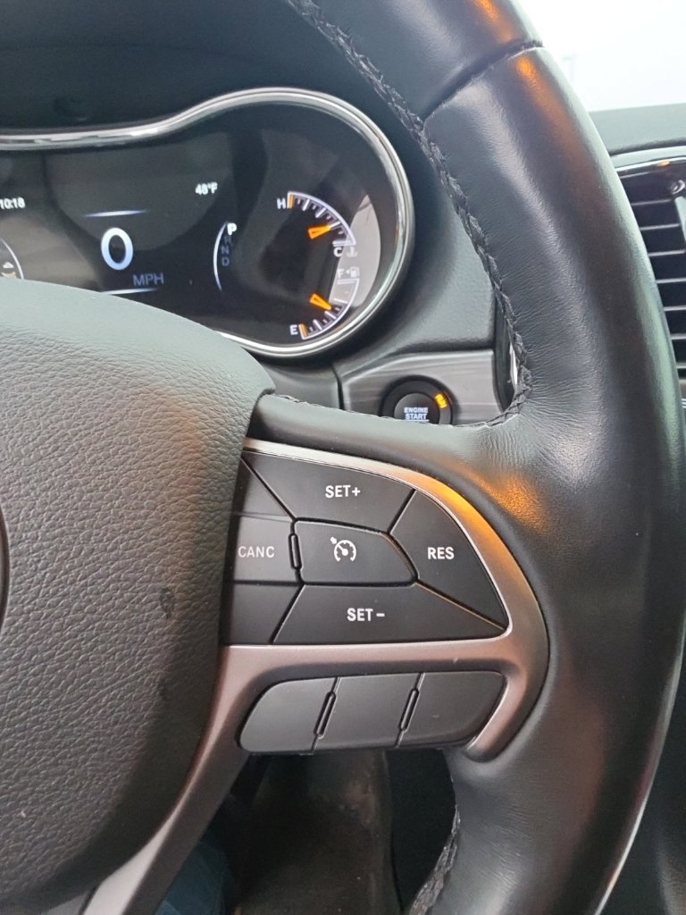 Used 2021 Jeep Grand Cherokee Laredo X AWD/4WD image 17