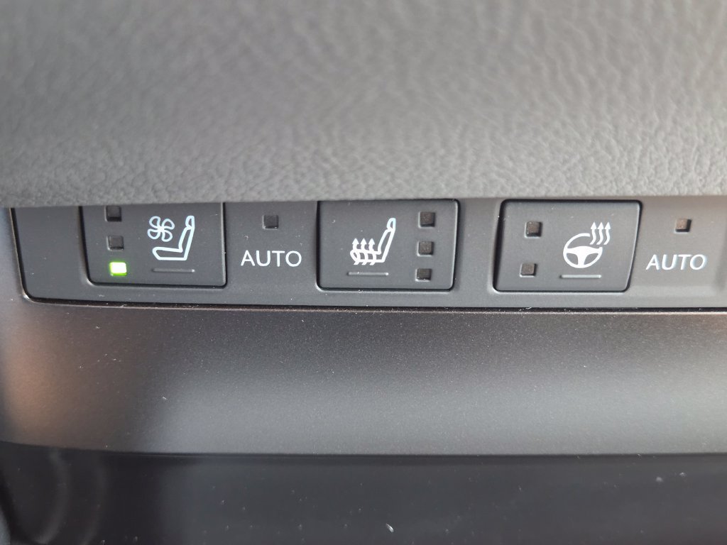 Certified 2025 Lexus ES 350 Ultra Luxury FWD image 17