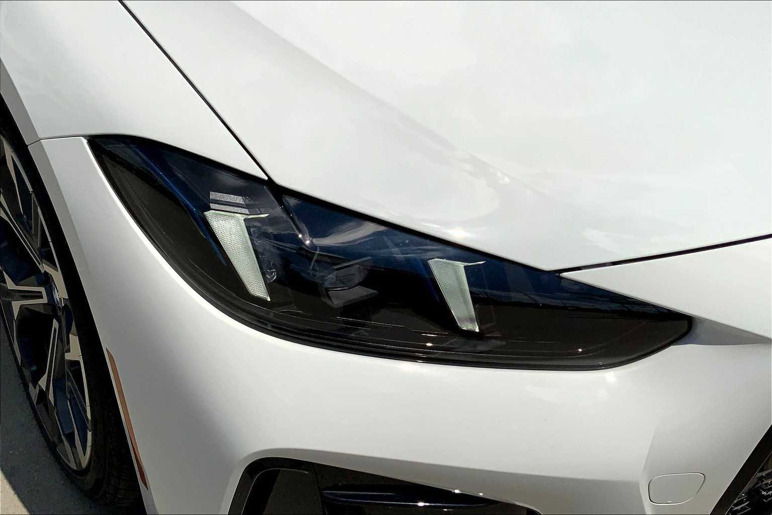 New 2025 BMW 430i xDrive Coupe w/ M Sport Package image 13