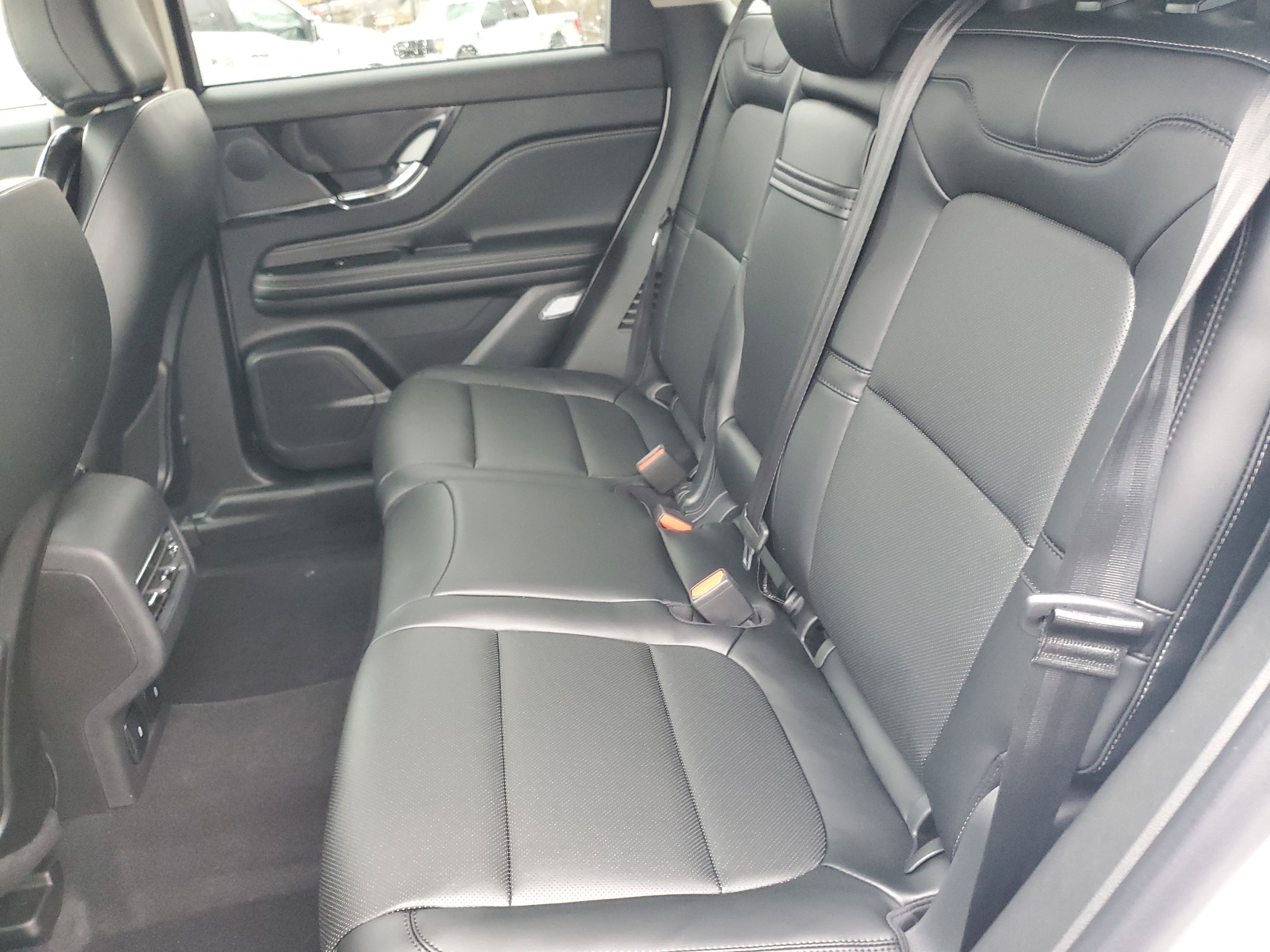 New 2026 Lincoln Corsair Premiere image 28