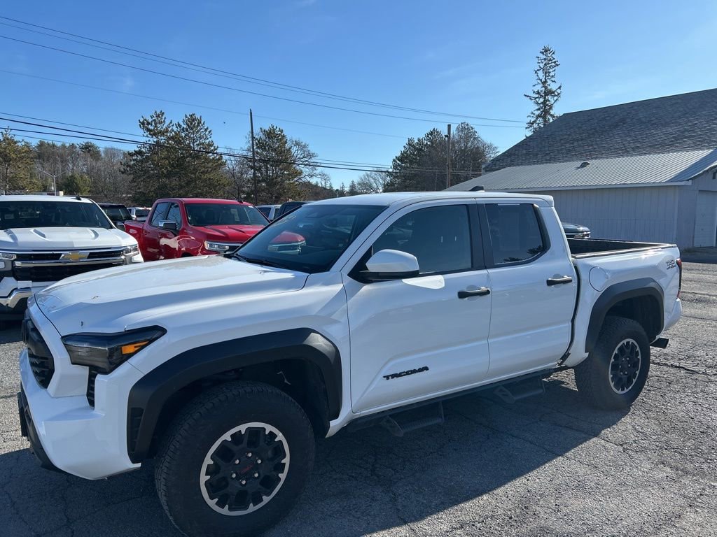 Used 2024 Toyota Tacoma TRD Off-Road image 1
