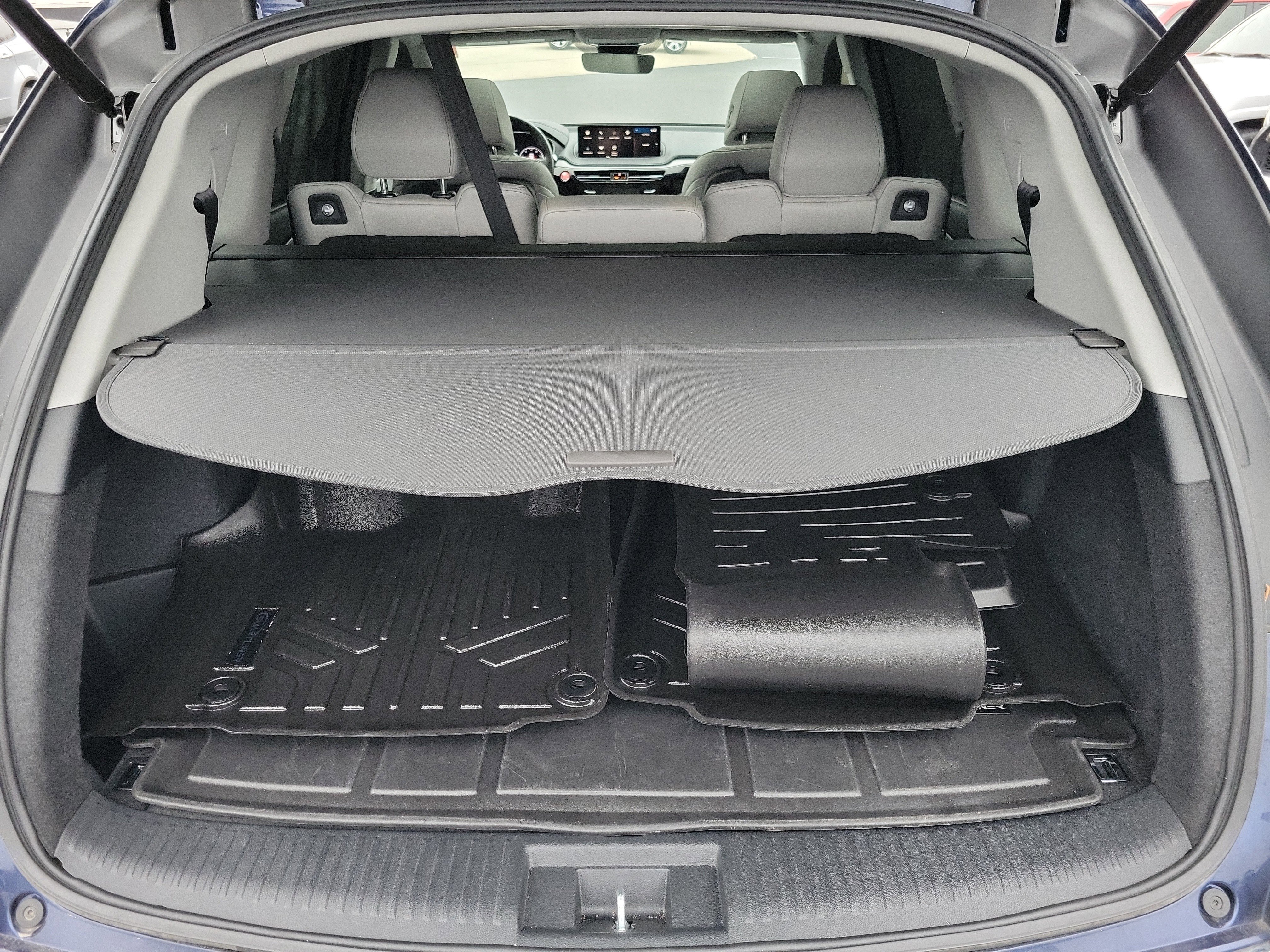 Used 2024 Acura MDX FWD w/ Technology Package image 8