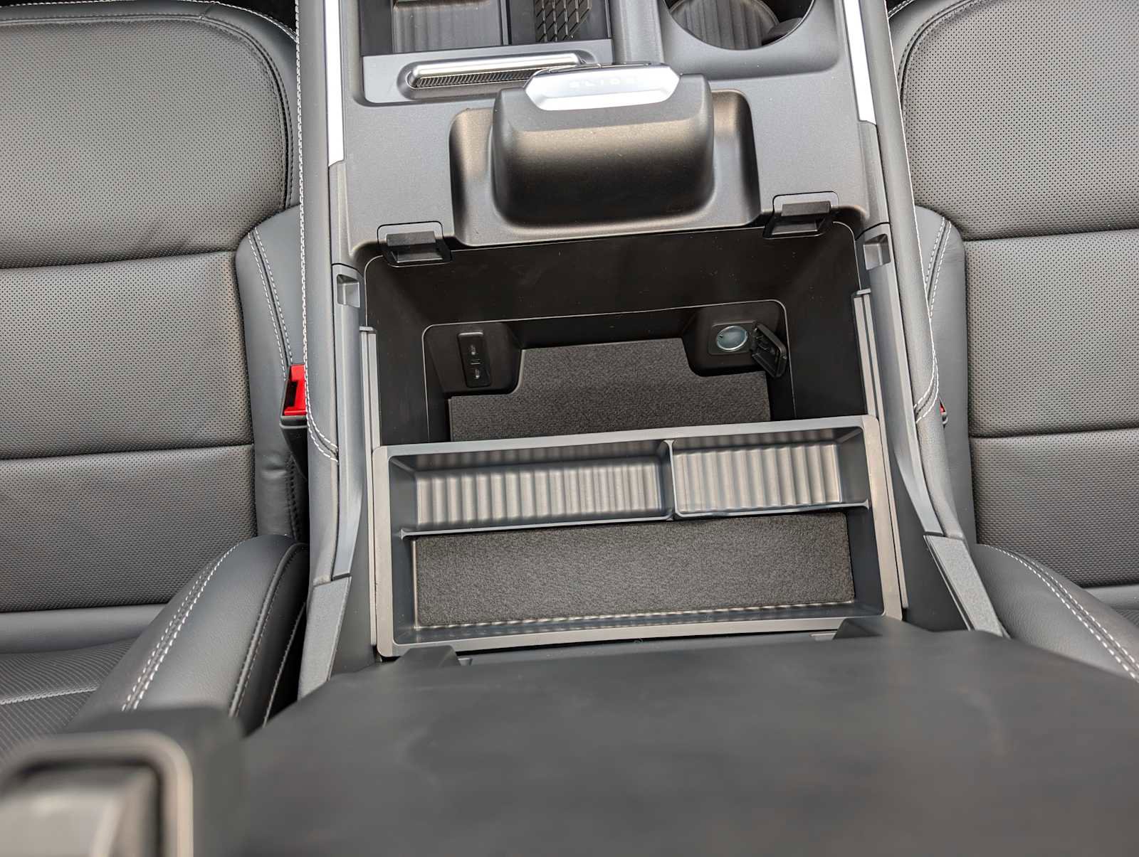 New 2025 Ford Expedition Platinum w/ Driver's Package image 14