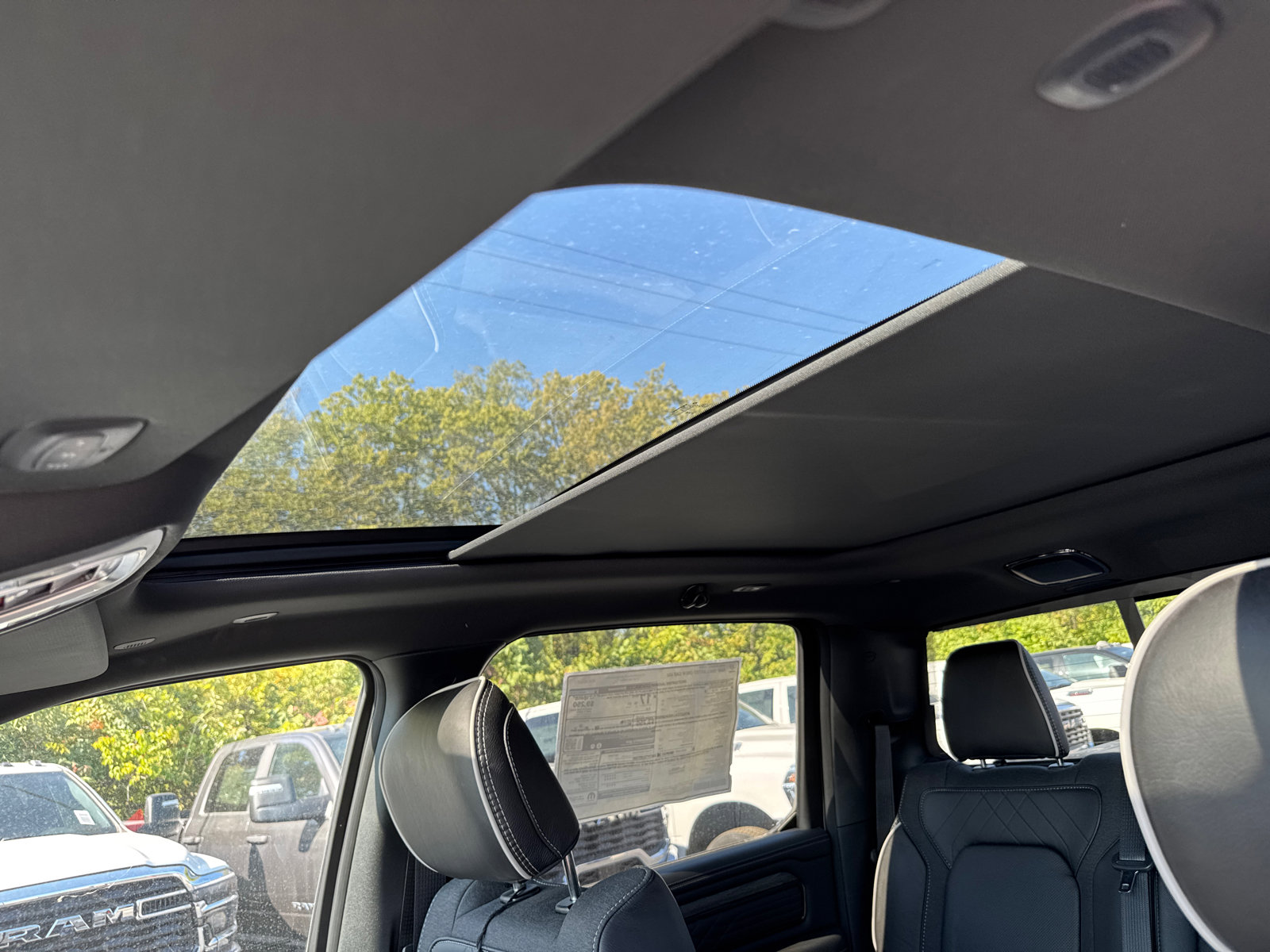 New 2025 RAM 1500 Limited AWD/4WD image 11
