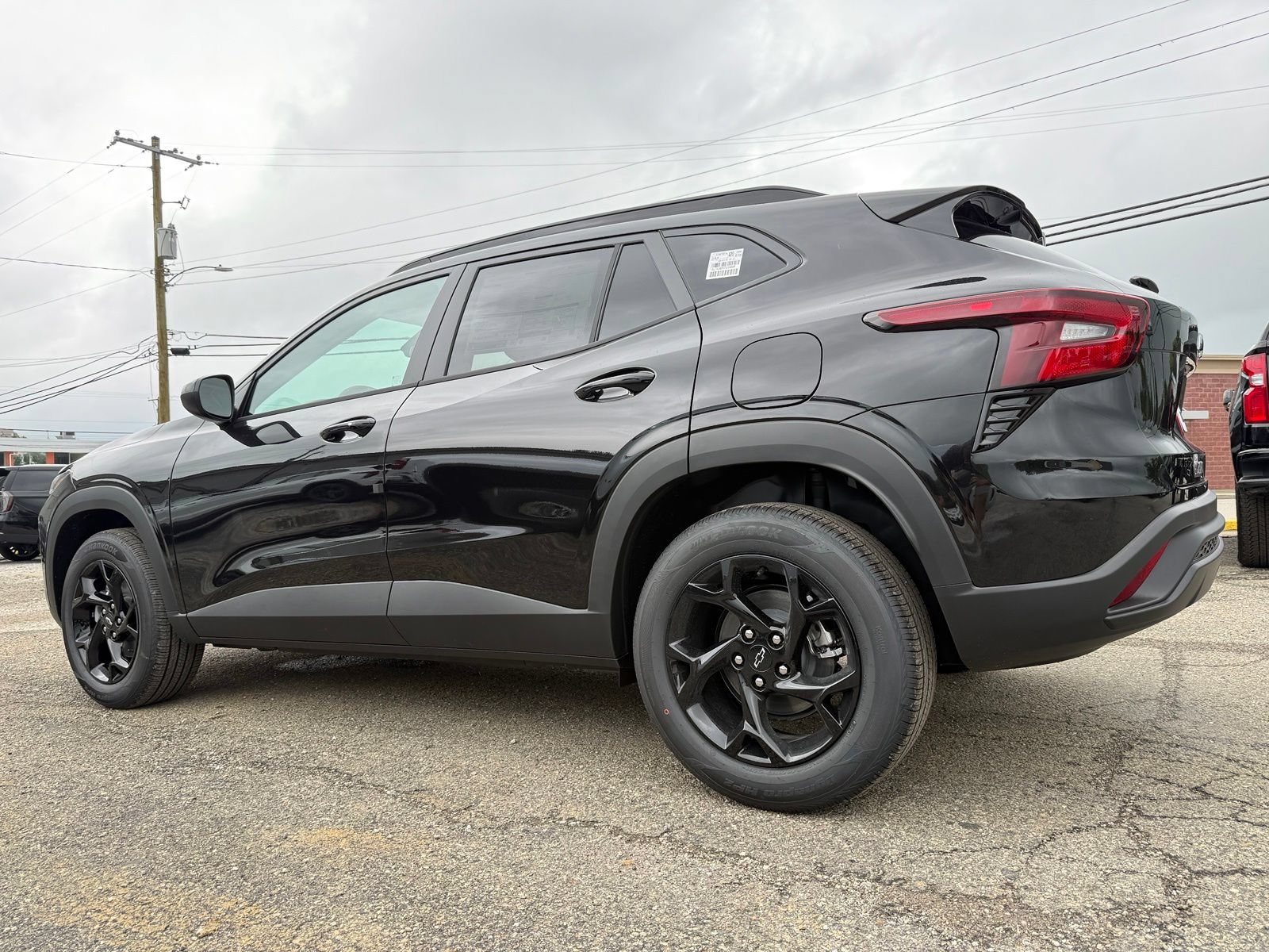 New 2026 Chevrolet Trax LT w/ Midnight Edition FWD image 6