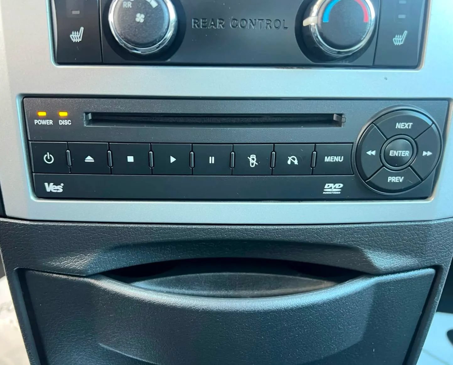 Used 2010 Chrysler Town & Country Touring Plus w/ Safetytec Group FWD image 37