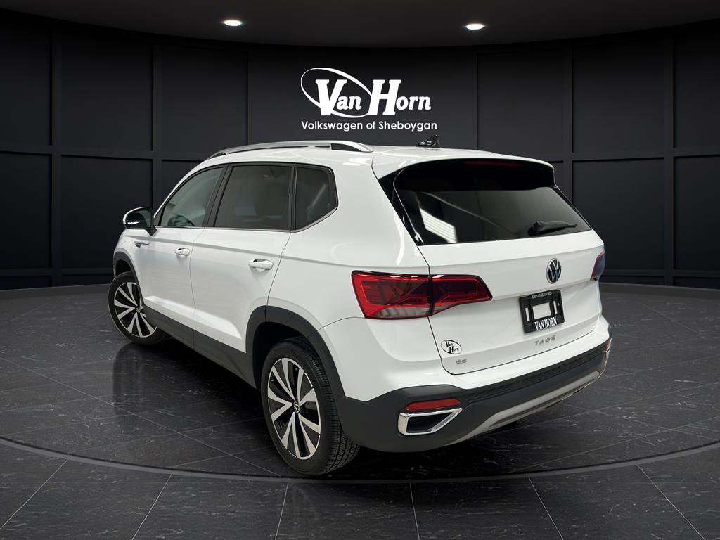 Used 2024 Volkswagen Taos SE FWD image 5