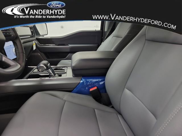 New 2025 Ford F150 Lightning Flash image 21