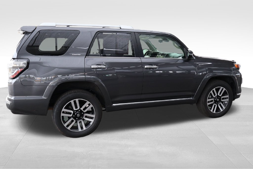 Certified 2022 Toyota 4Runner Limited AWD/4WD image 18
