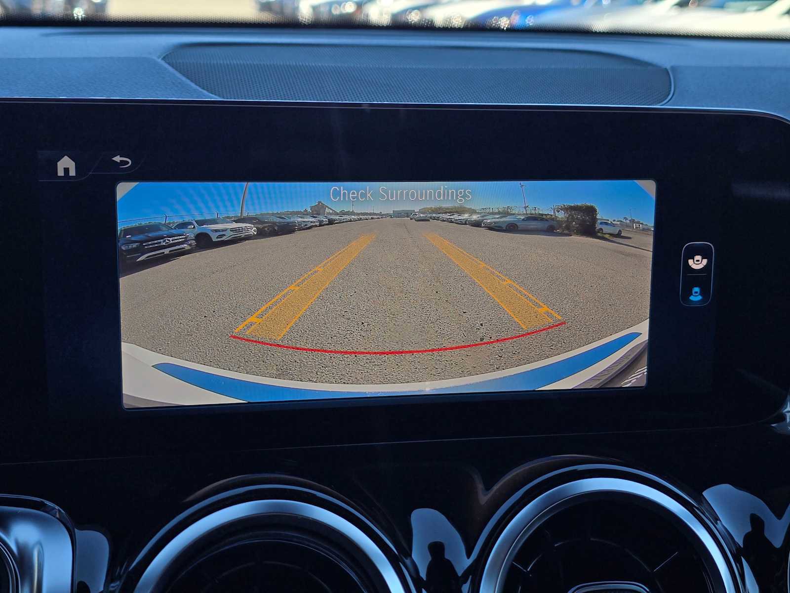 Used 2026 Mercedes-Benz GLB 250 image 30