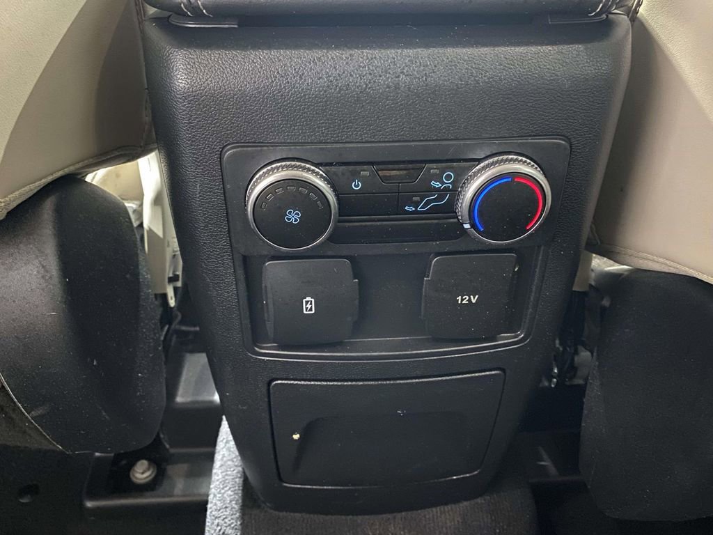 Used 2022 Ford Explorer XLT w/ Equipment Group 202A image 13