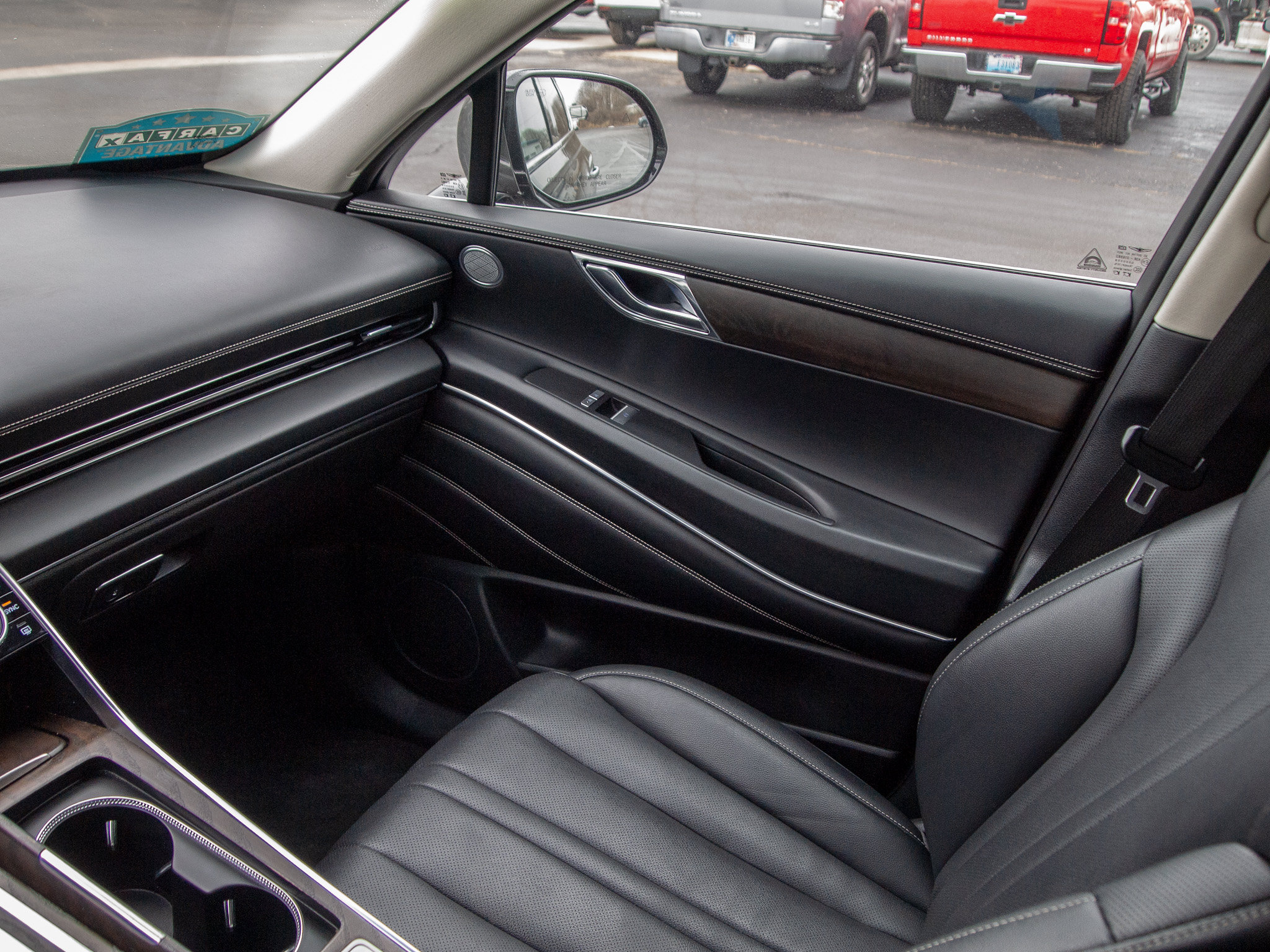 Used 2024 Genesis GV80 2.5T AWD/4WD image 14