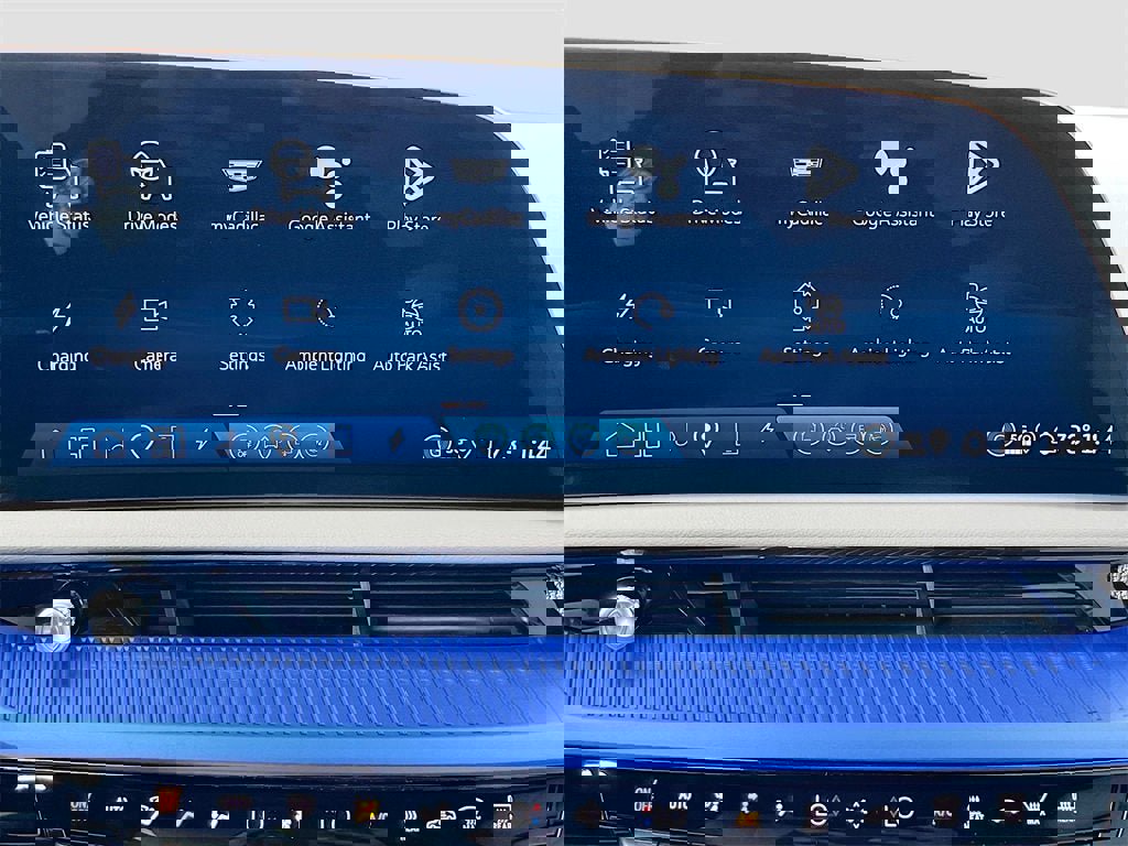 New 2026 Cadillac Optiq Luxury 1 image 14