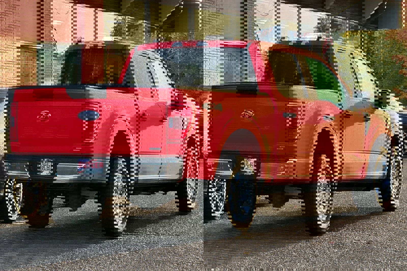 Used 2023 Ford F150 XLT image 4