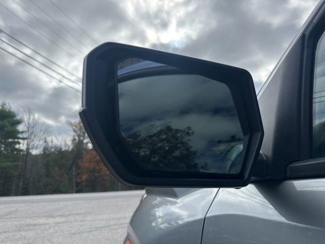 Used 2023 GMC Canyon AT4 image 30