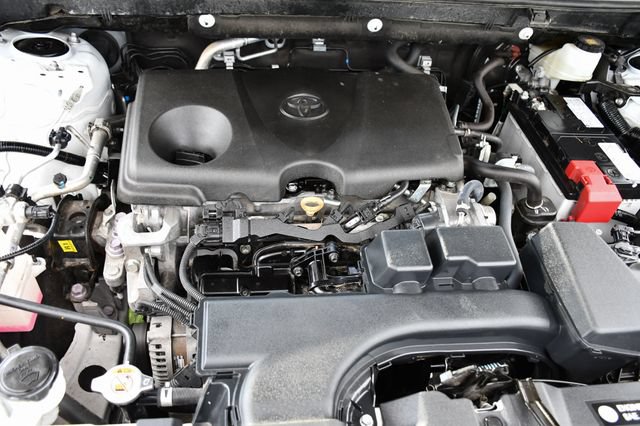 Used 2025 Toyota RAV4 XLE AWD/4WD image 23