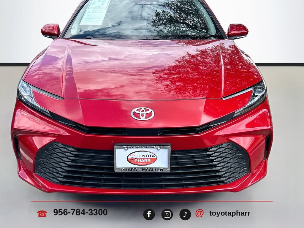 Used 2025 Toyota Camry LE w/ Convenience Package FWD image 2