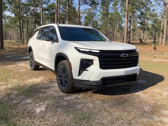 New 2026 Chevrolet Traverse LT w/ Midnight/Sport Edition image 6