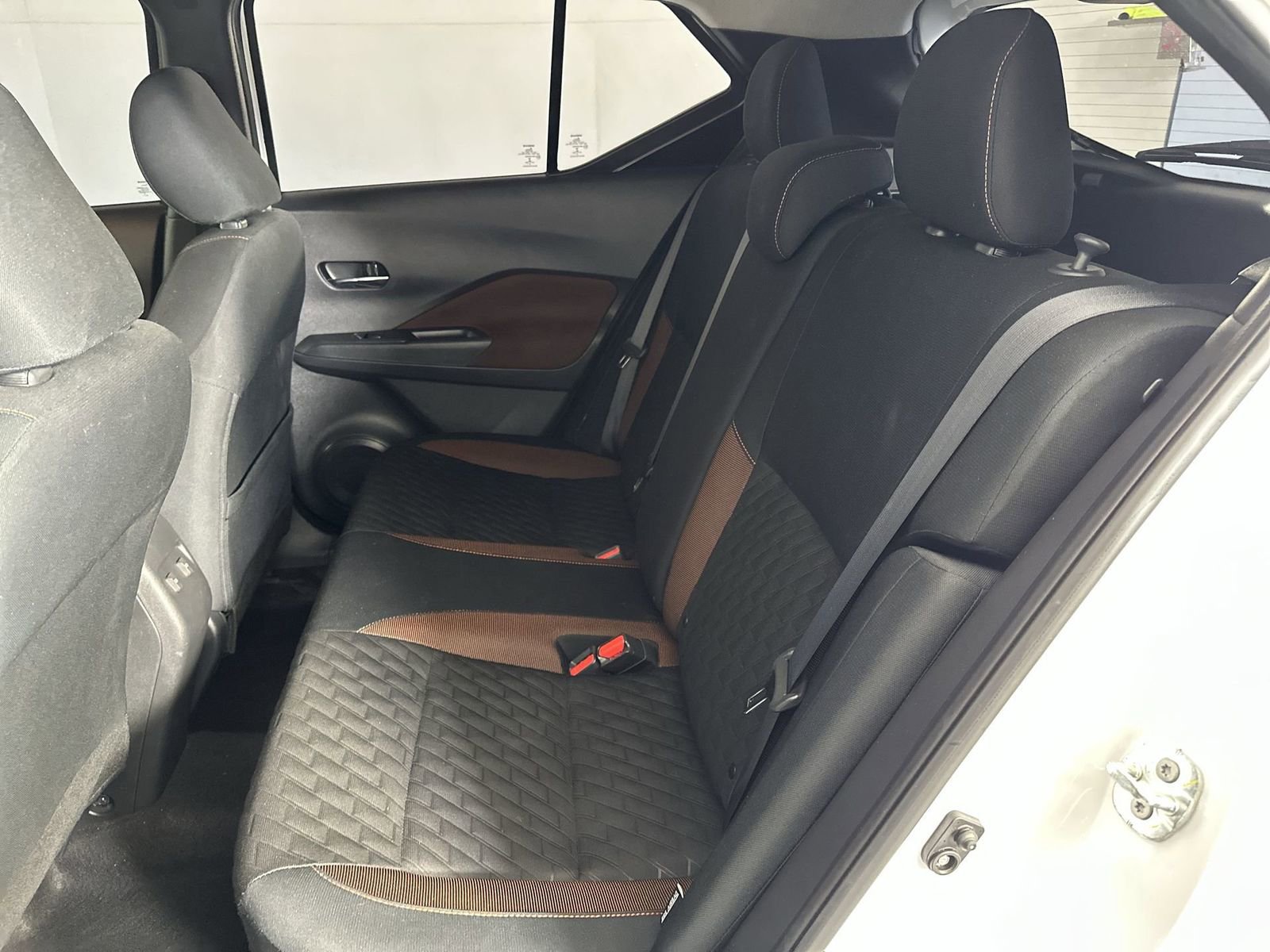 Used 2023 Nissan Kicks SR image 23