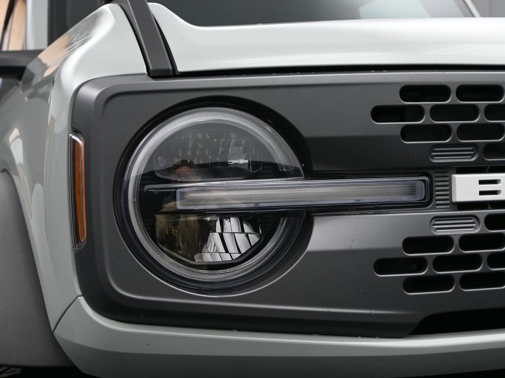 Used 2024 Ford Bronco Badlands image 10