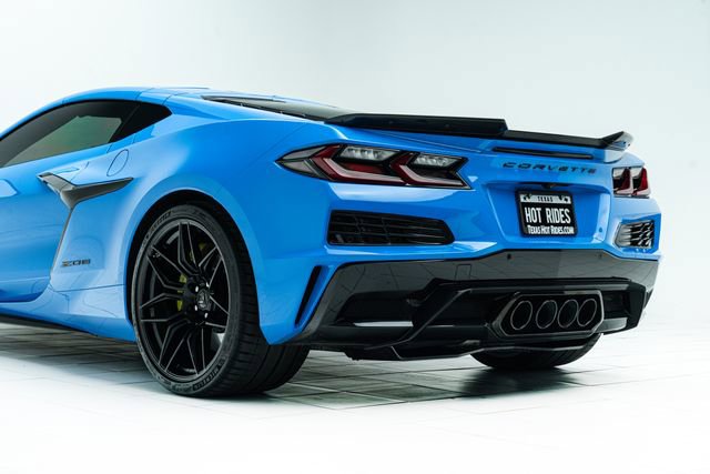 Used 2023 Chevrolet Corvette Z06 image 22