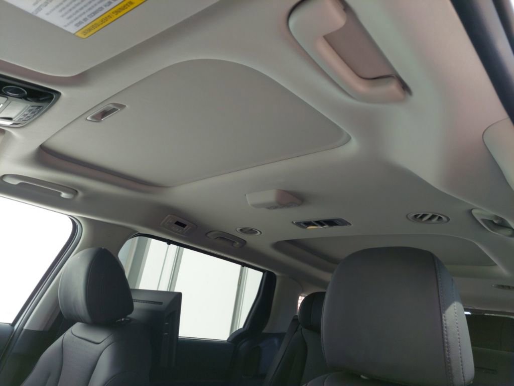 New 2026 Kia Carnival SX Prestige FWD image 24