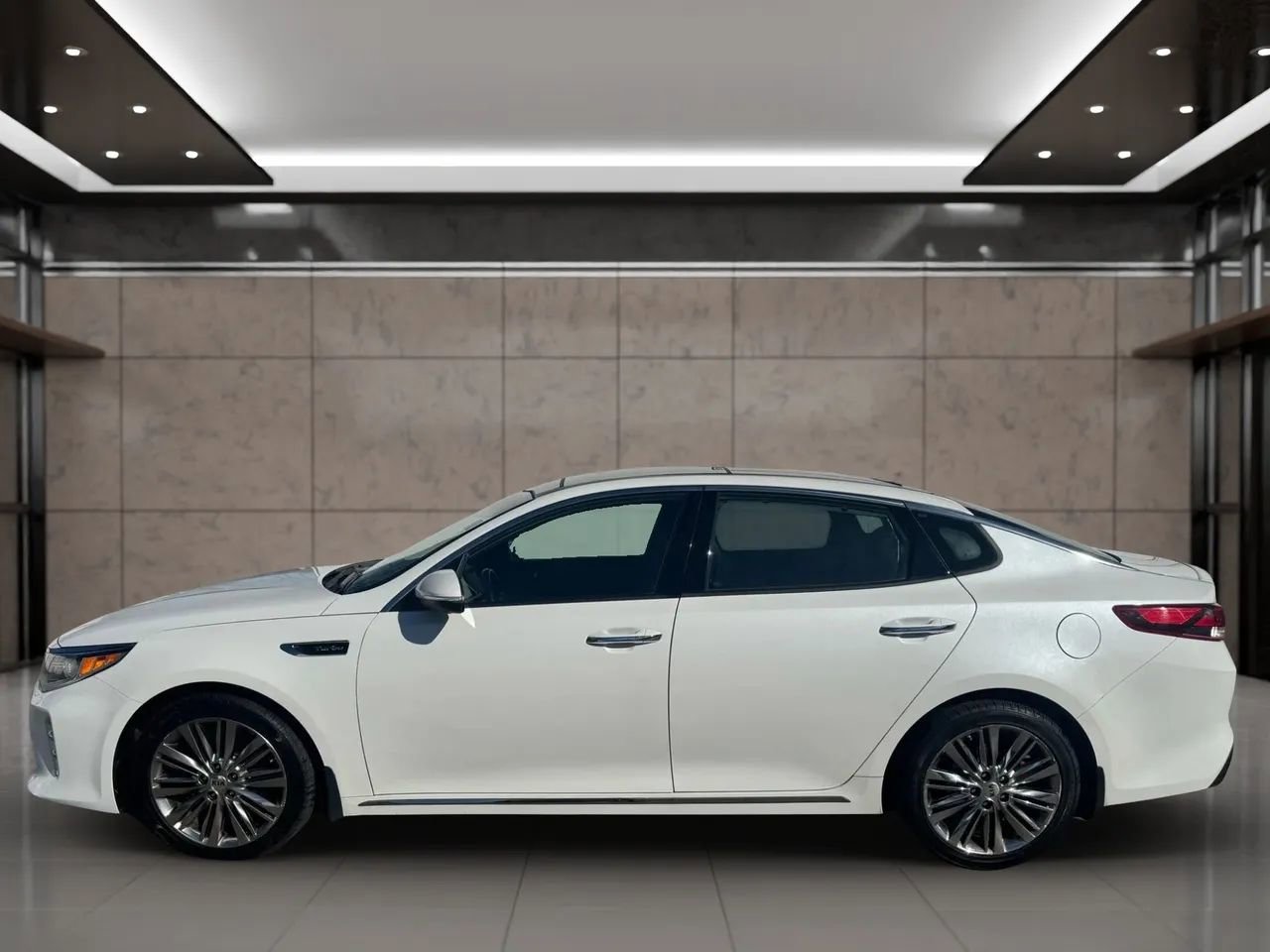 Used 2016 Kia Optima SX w/ Chrome Wheel Package image 3