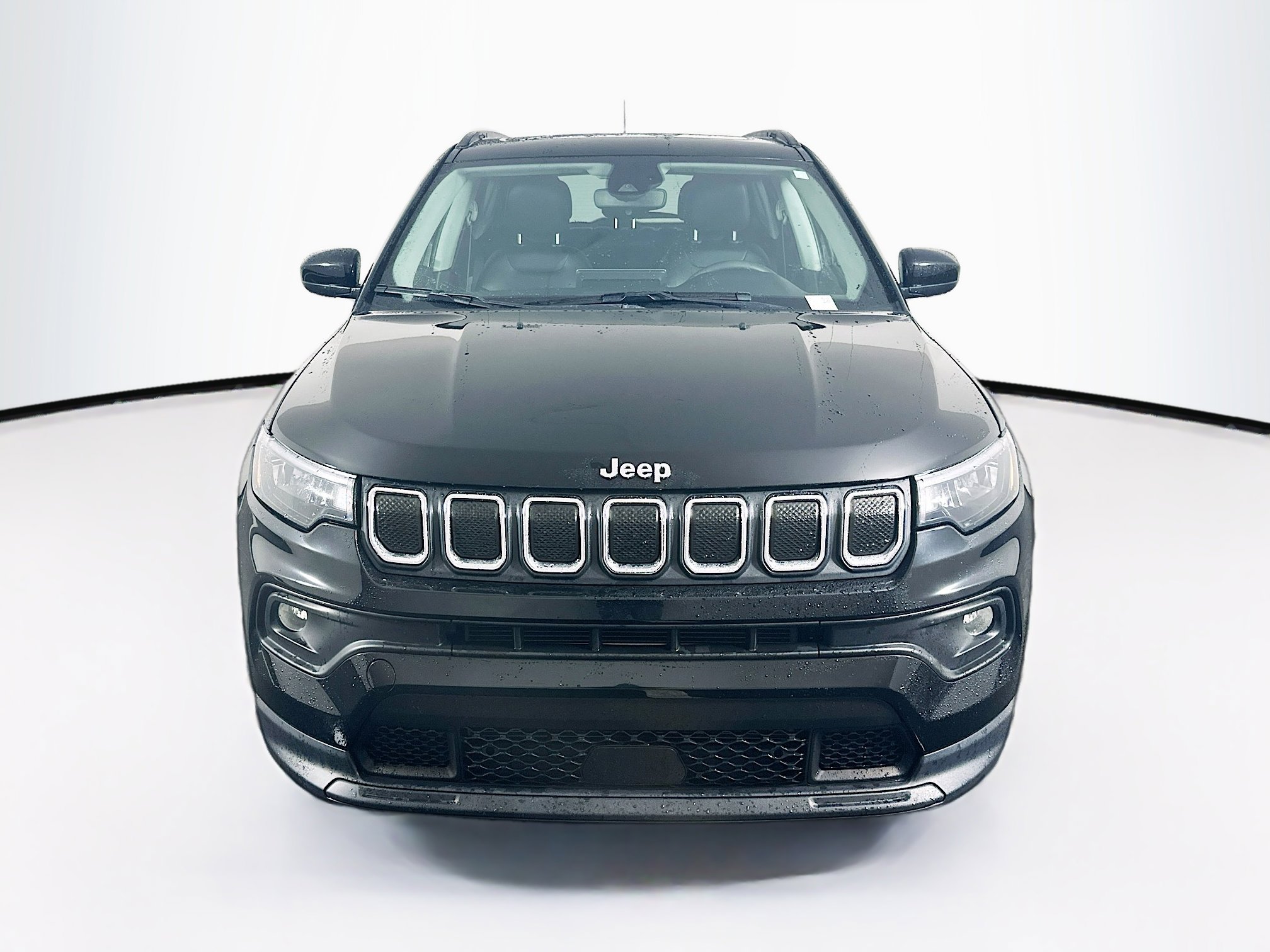 Used 2022 Jeep Compass Latitude w/ Sun and Sound Group image 2