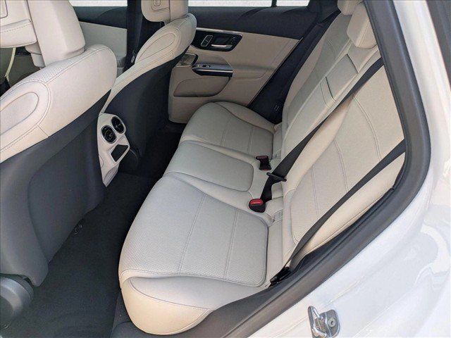 New 2027 Mercedes-Benz GLC 300 image 16