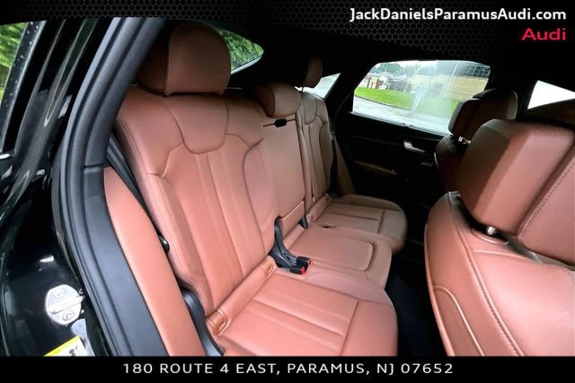 Used 2023 Audi Q5 2.0T Prestige w/ Prestige Package AWD/4WD image 19
