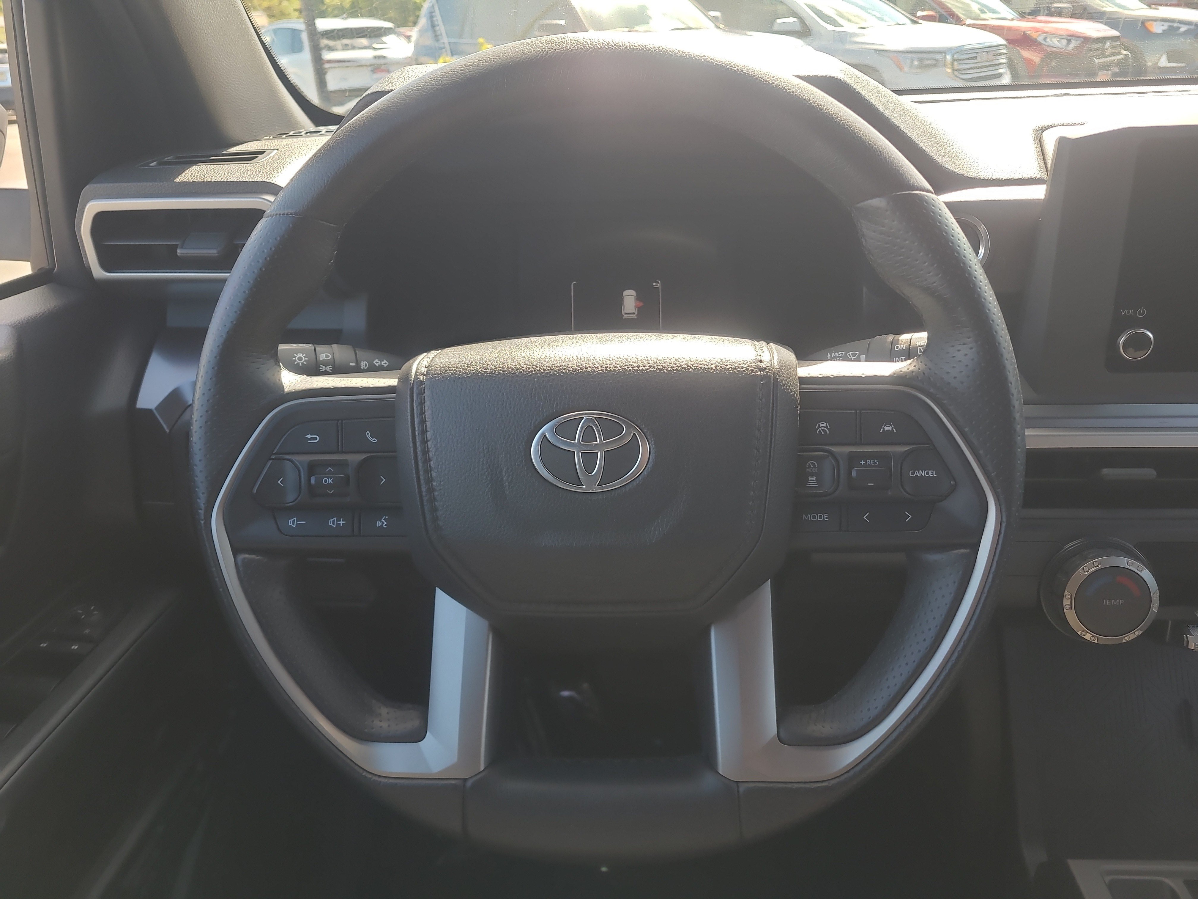 Certified 2025 Toyota 4Runner SR5 AWD/4WD image 21