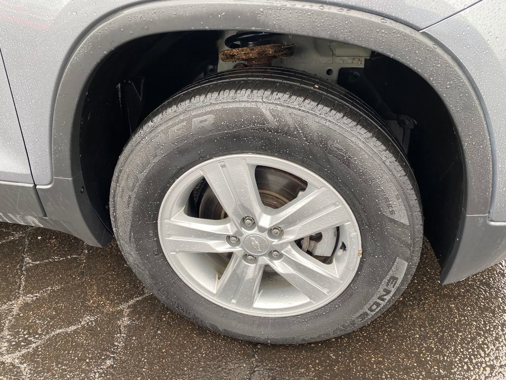 Used 2020 Chevrolet Trax LT w/ Driver Confidence Package image 26