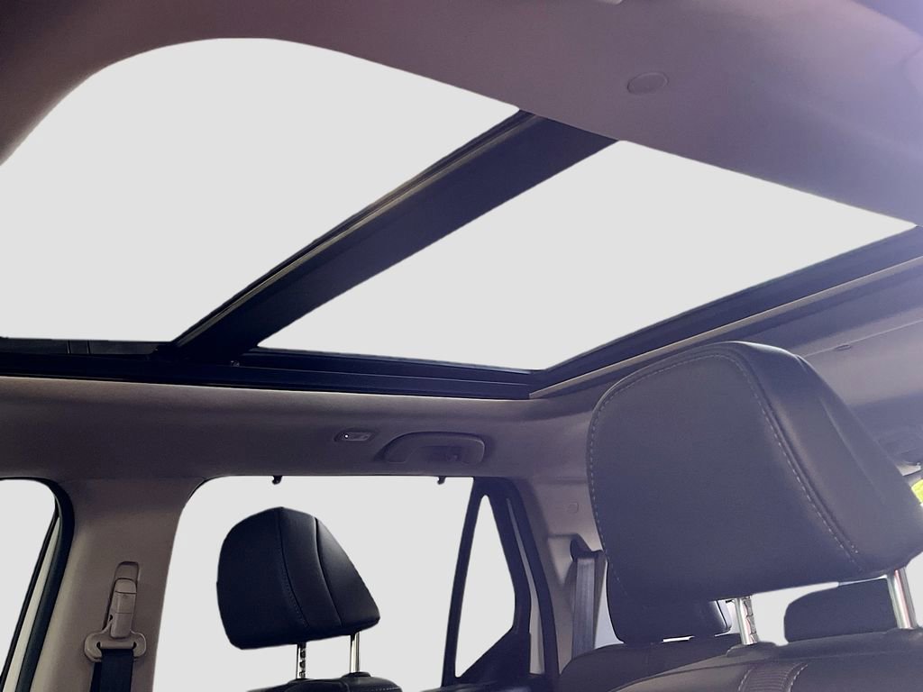 Used 2023 Honda Pilot Touring image 23