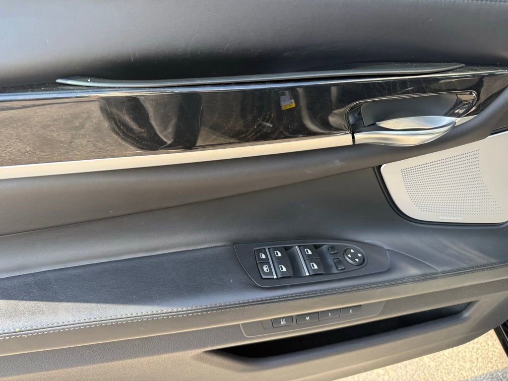 Used 2013 BMW 750Li image 17